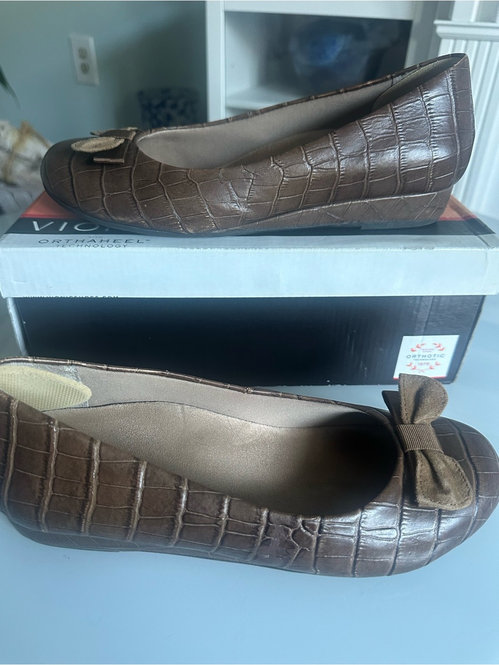 Vionic Lydia Bronze Croco Demi-Wedge Orthaheel Flats Shoes Size 8 M